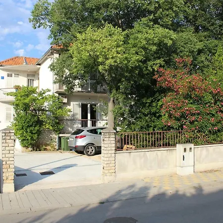 Ljepa Apartament Biograd Na Moru