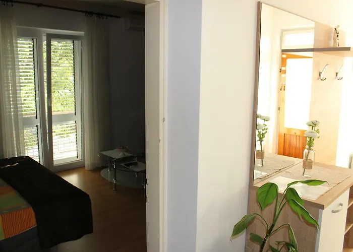 Ljepa * Biograd Na Moru