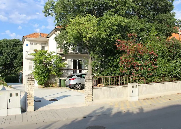 Ljepa Apartament Biograd Na Moru